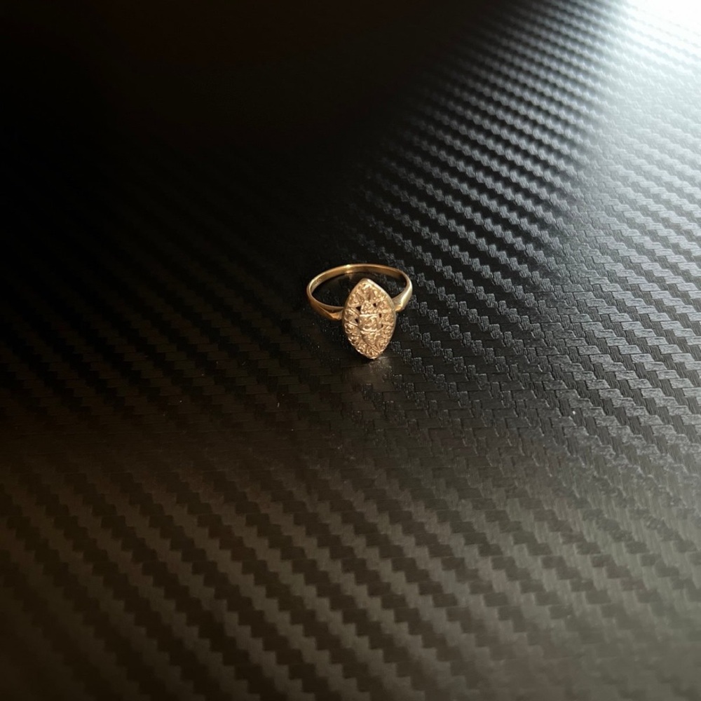 Gold 10k ring